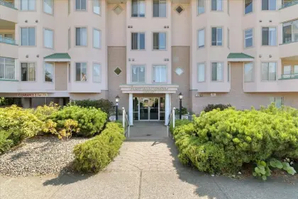 104 46000 First Avenue, Chilliwack, BC, Chilliwack — Apartment/Condo for sale