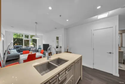 201 5598 Ormidale Street, Vancouver, BC, Vancouver — Townhouse for sale