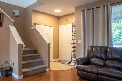6682 184 Street, Surrey, BC, Surrey — Half Duplex for sale