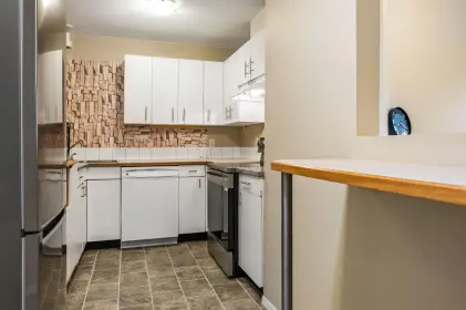 203 46351 Yale Road, Chilliwack, BC, Chilliwack — Apartment/Condo for sale