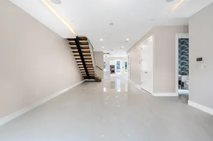 895 W 44th Avenue, Vancouver, BC, Vancouver — Half Duplex for sale