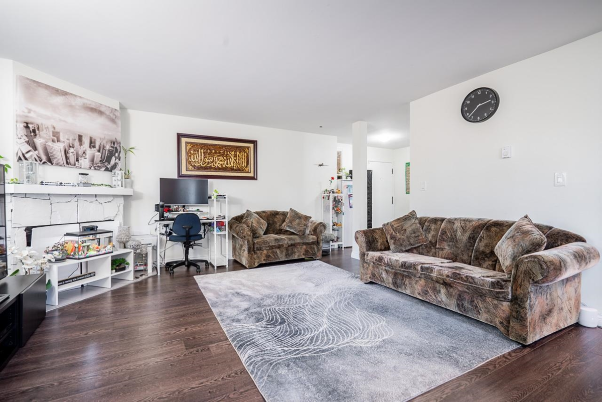 Exterior Front Photo of 201 13283 70b Avenue, Surrey, BC