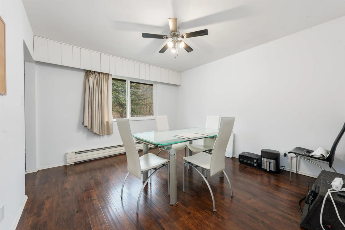 Bedroom 3 Photo of 38850 Buckley Avenue, Squamish, BC