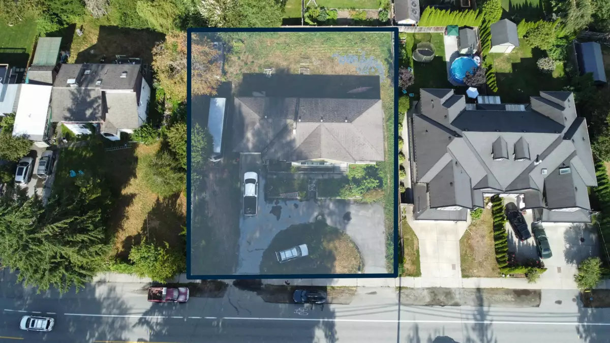 Living Room Photo of 38850 Buckley Avenue, Squamish, BC