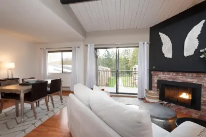 438 9101 Horne Street, Burnaby, BC, Burnaby — Apartment/Condo for sale