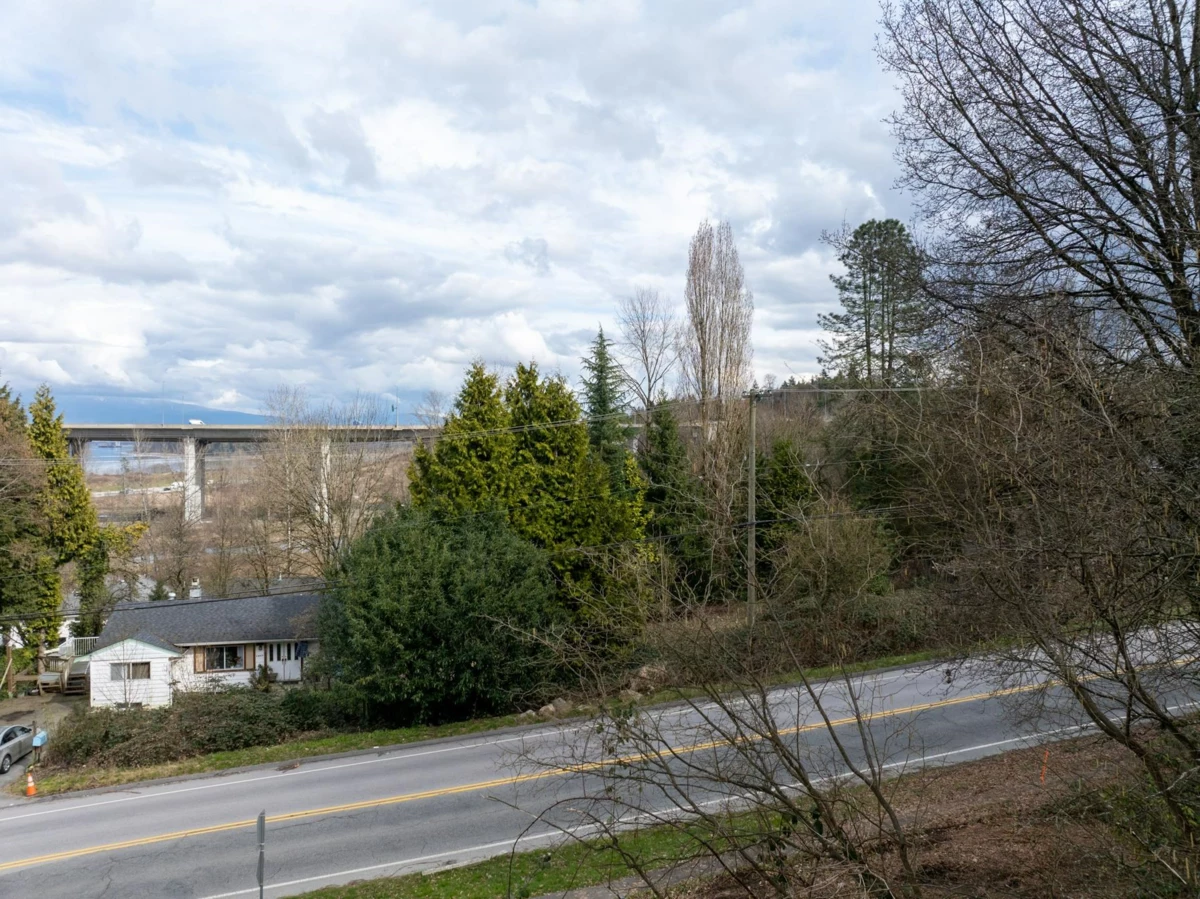 Kitchen Island Photo of 14707 St. Andrews Drive, Surrey, BC