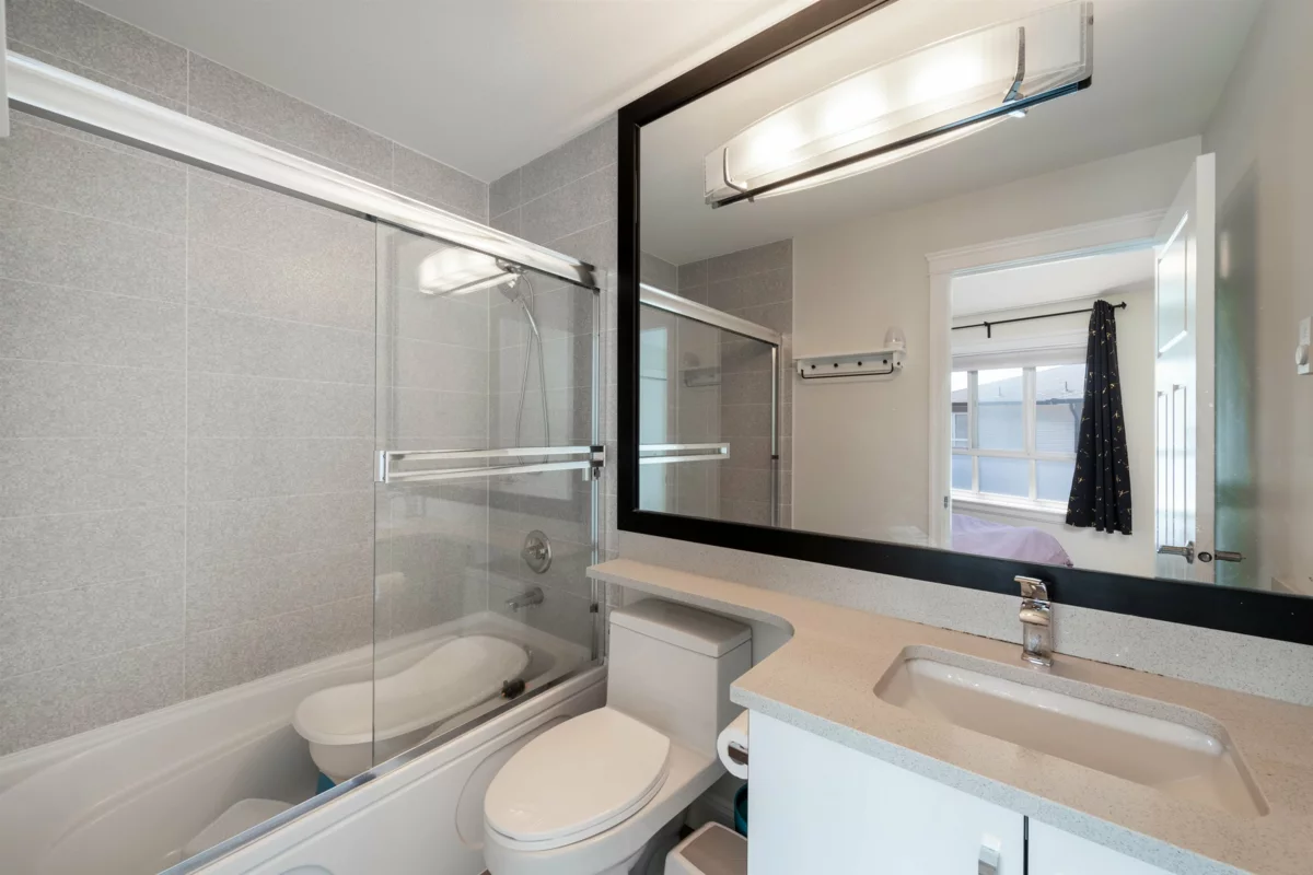 Laundry Room Photo of 28 7691 Bridge Street, Richmond, BC