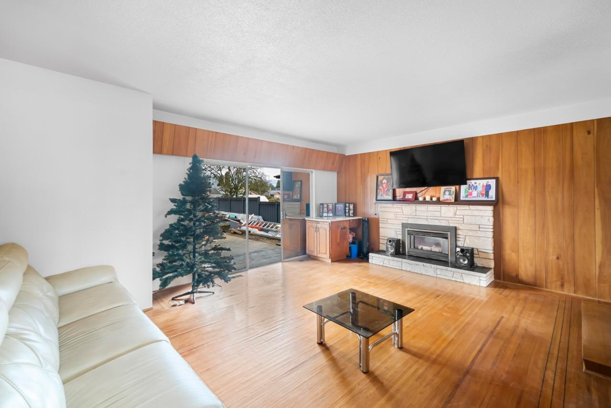Living Room Photo of 761 Cottonwood Avenue, Coquitlam, BC