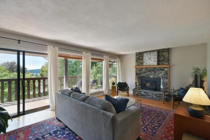 5345 Selma Park Road, Sechelt, BC, Sechelt — Single Family Residence for sale