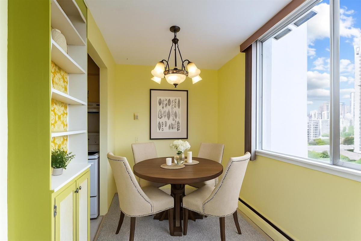 Family Room Photo of 1202 1850 Comox Street, Vancouver, BC