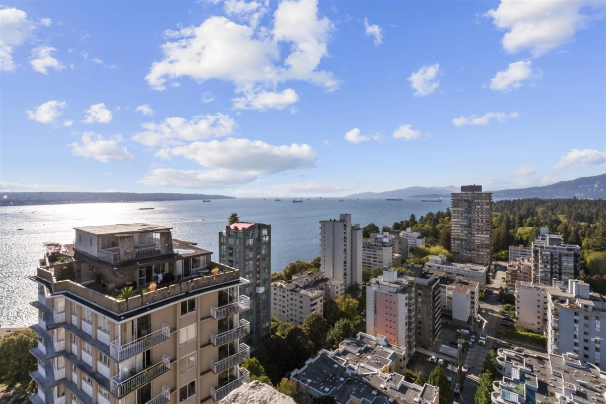 Powder Room Photo of 1202 1850 Comox Street, Vancouver, BC