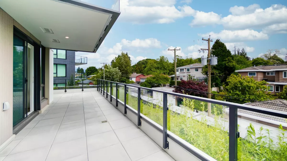Dining Area Photo of 315 5212 Cambie Street, Vancouver, BC