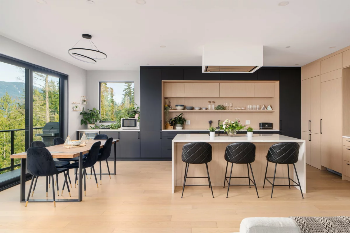 Breakfast Nook Photo of 873 Rivendell Drive, Bowen Island, BC