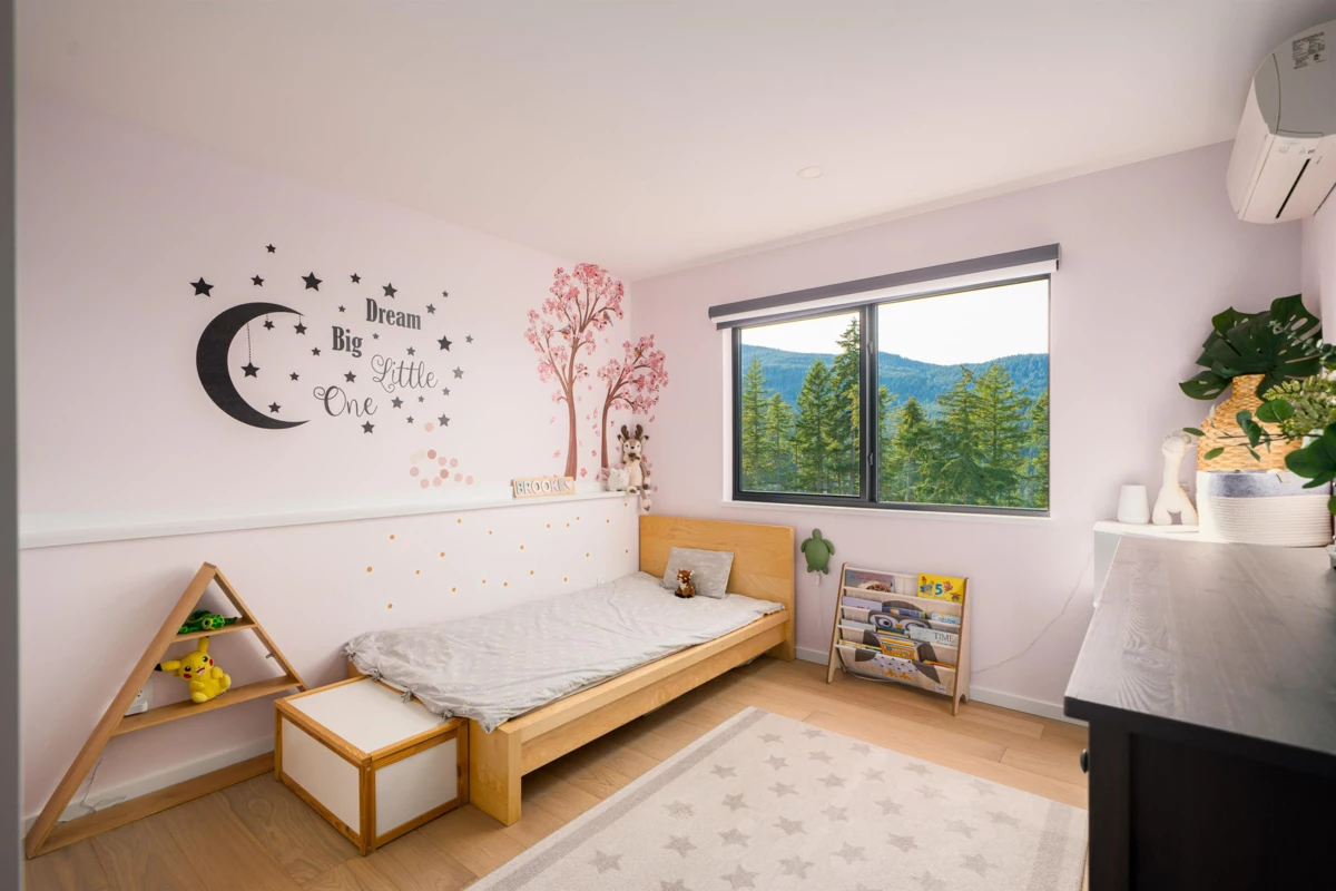 Laundry Room Photo of 873 Rivendell Drive, Bowen Island, BC