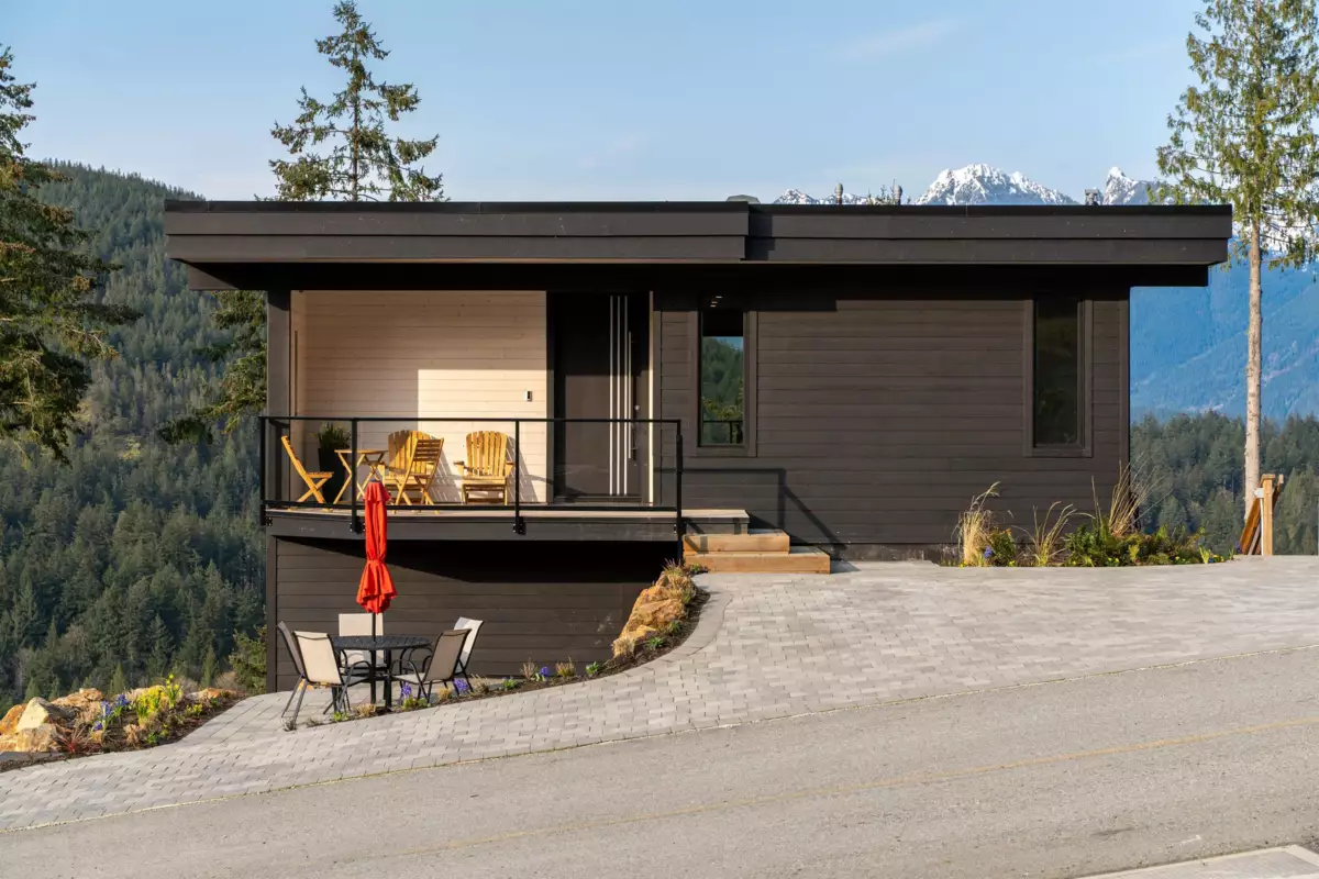 Living Room Photo of 873 Rivendell Drive, Bowen Island, BC