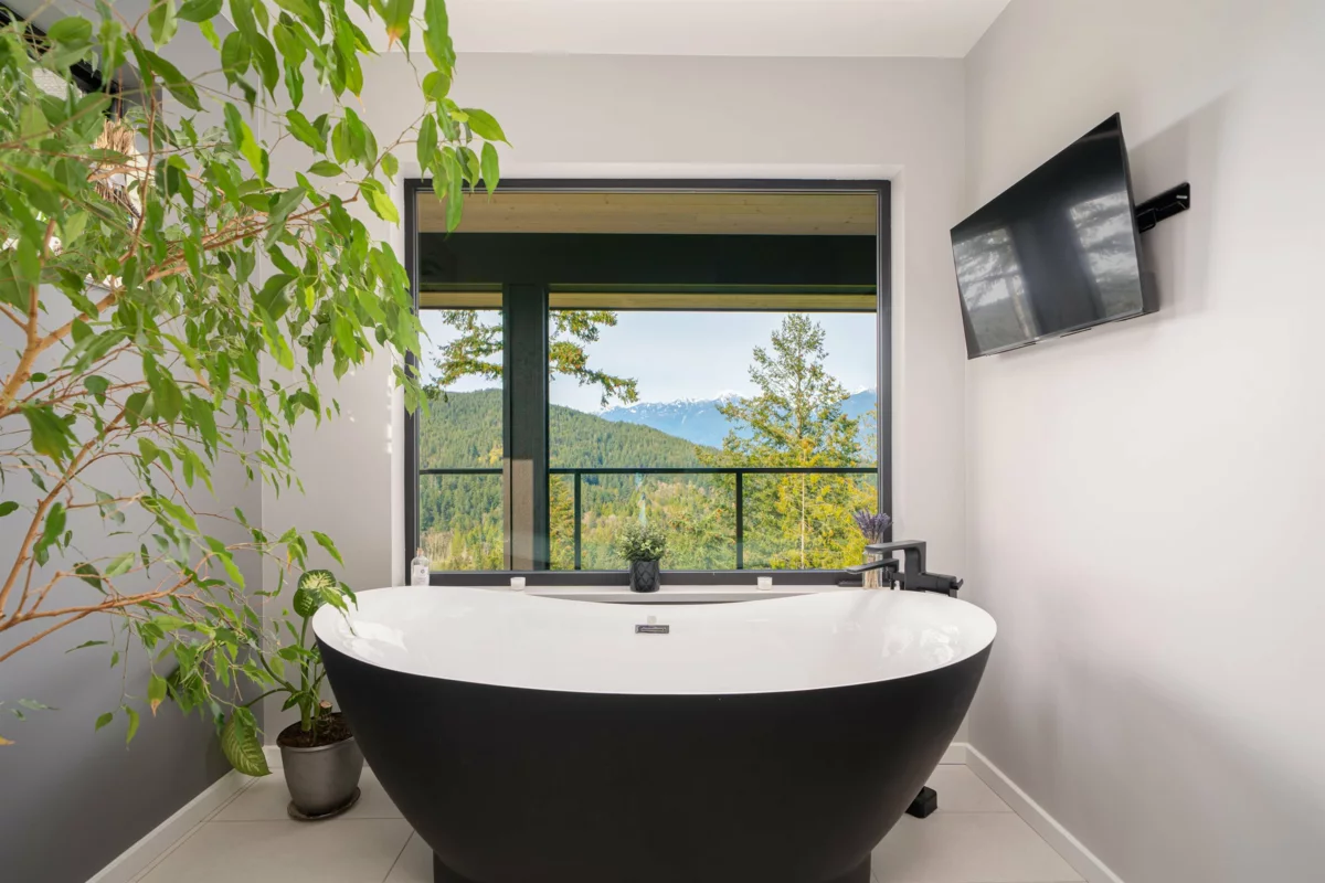 Loft / Bonus Room Photo of 873 Rivendell Drive, Bowen Island, BC