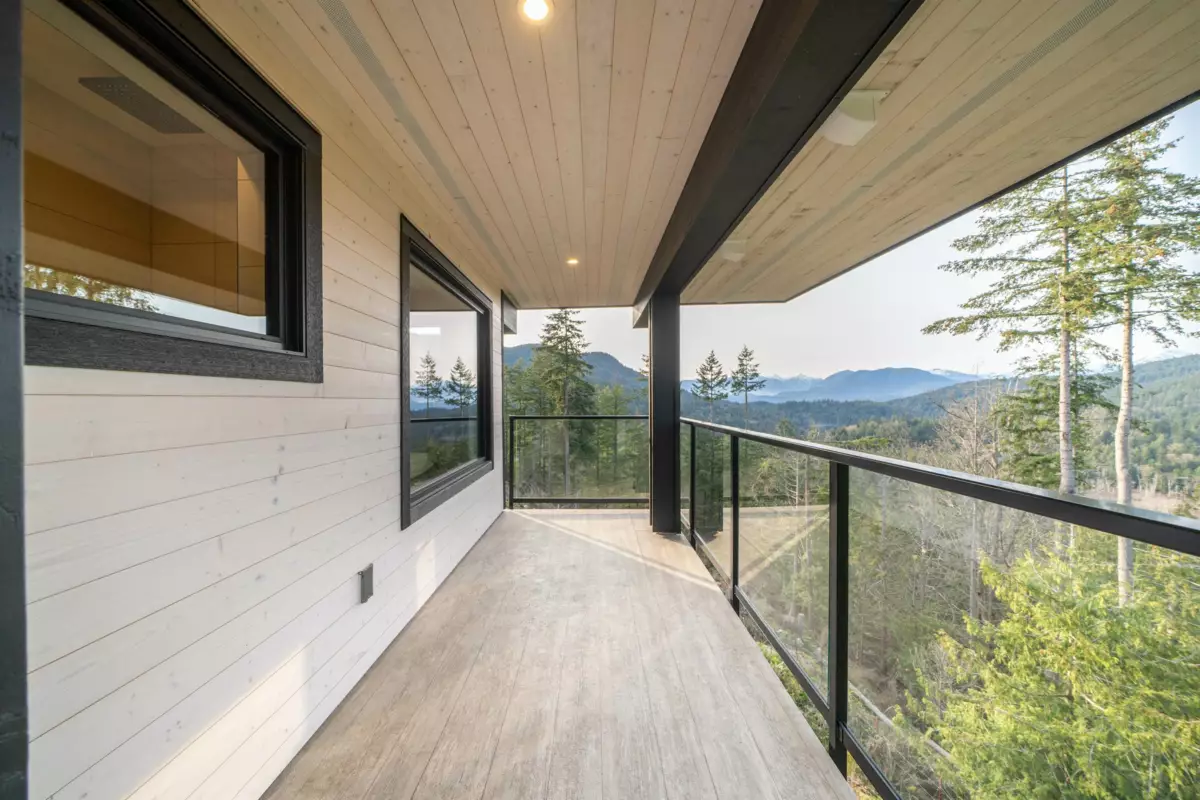 Staircase Photo of 873 Rivendell Drive, Bowen Island, BC