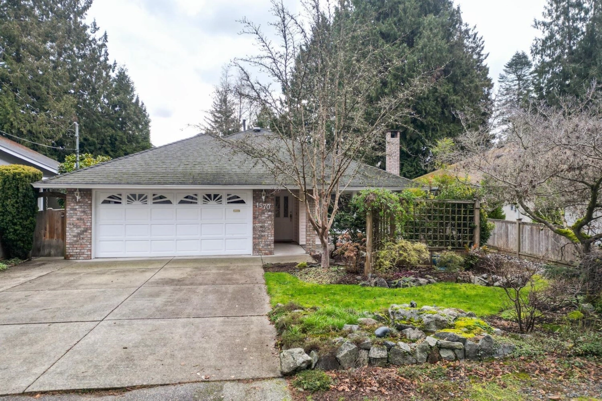 Exterior Front Photo of 1570 Enderby Avenue, Delta, BC