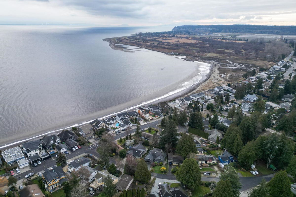 Hot Tub / Spa Photo of 1570 Enderby Avenue, Delta, BC