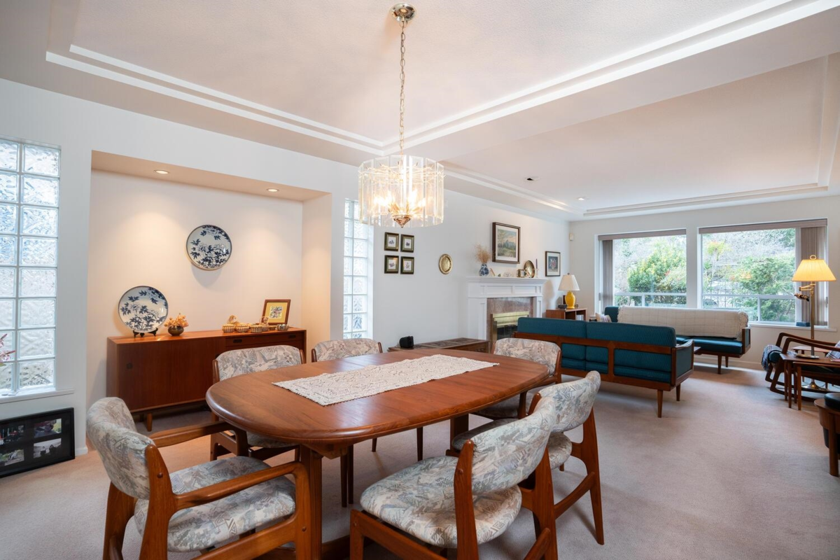 Kitchen Photo of 1570 Enderby Avenue, Delta, BC