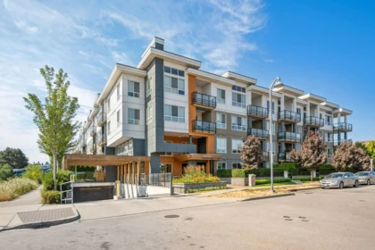 315 4690 Hawk Lane, Tsawwassen, BC, Tsawwassen — Apartment/Condo for sale