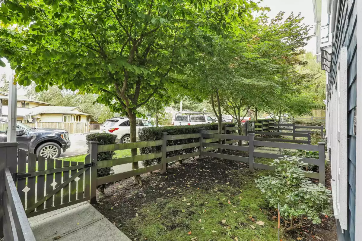 Backyard Photo of 39 15268 28 Avenue, Surrey, BC