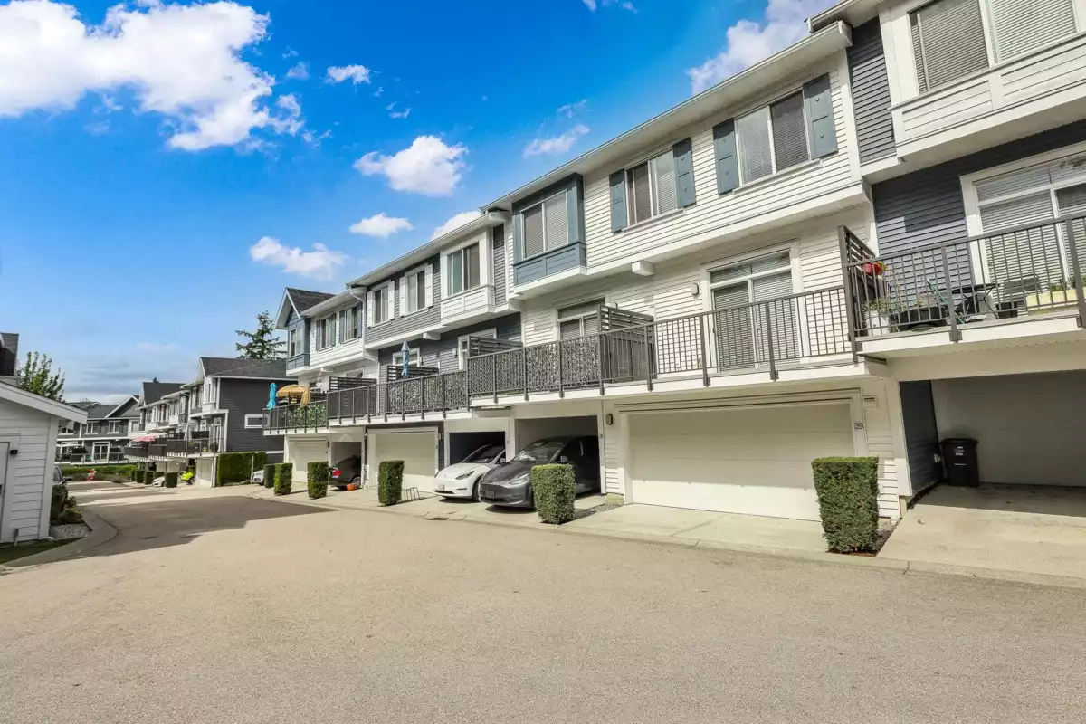 Hot Tub / Spa Photo of 39 15268 28 Avenue, Surrey, BC