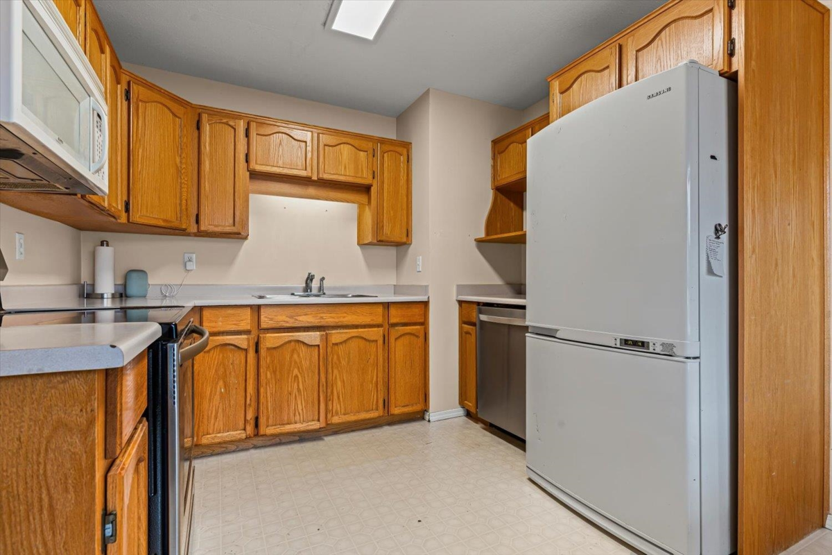 Basement Recreation Room Photo of 2 1656 Agassiz-Rosedale Highway No 9 Highway, Agassiz, BC