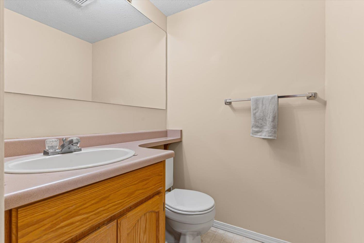 Hallway Photo of 2 1656 Agassiz-Rosedale Highway No 9 Highway, Agassiz, BC