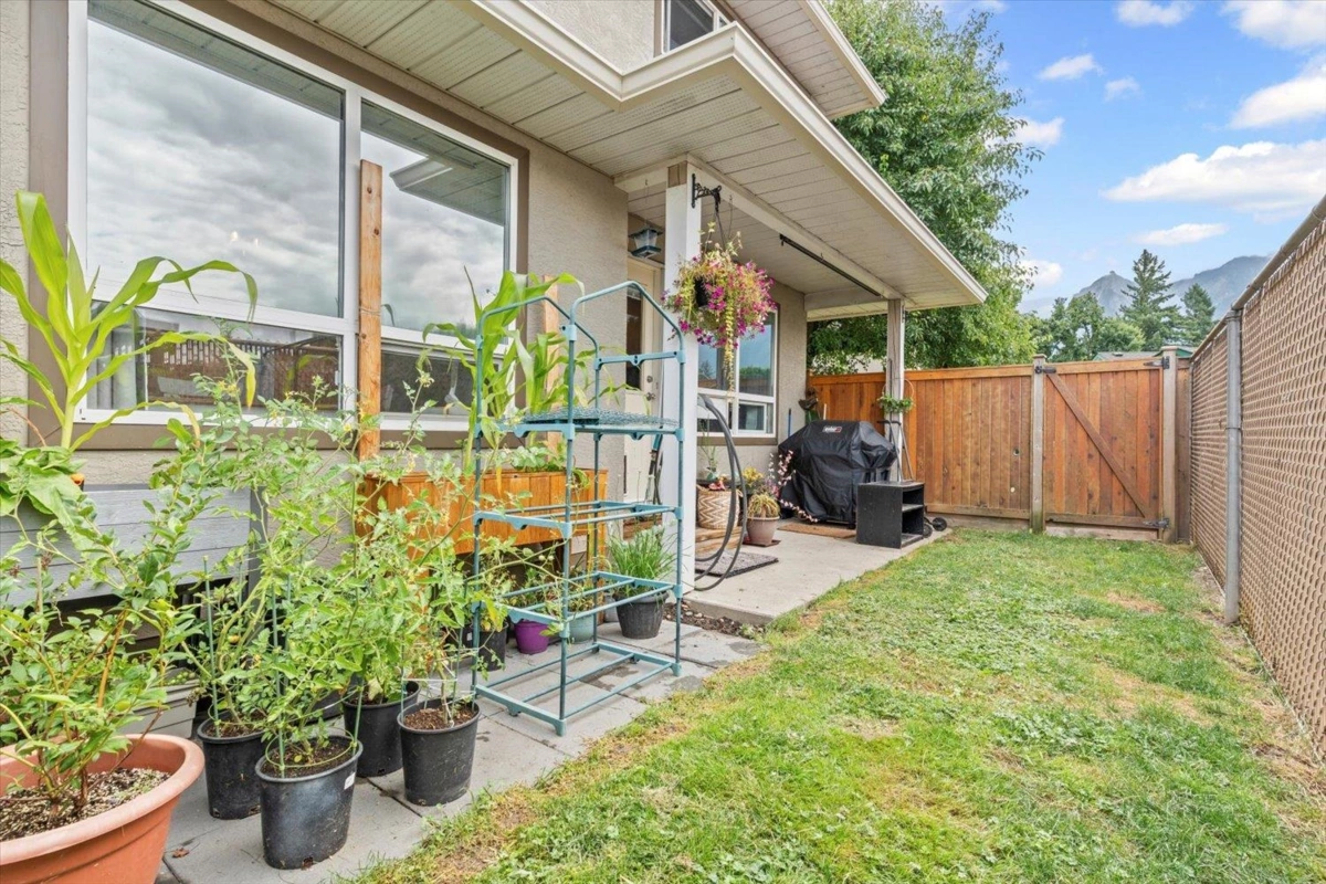 Outdoor Patio Photo of 2 1656 Agassiz-Rosedale Highway No 9 Highway, Agassiz, BC