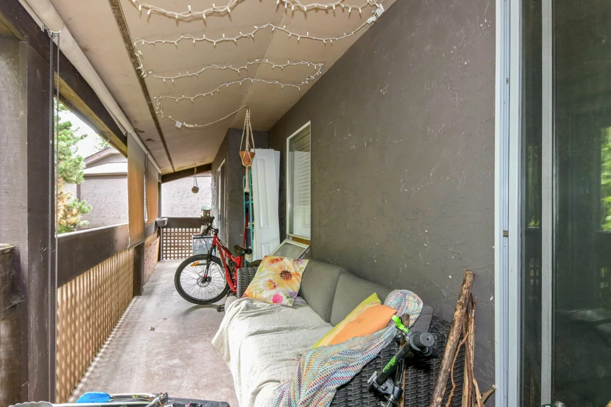 Bedroom 4 Photo of 424 34909 Old Yale Road, Abbotsford, BC