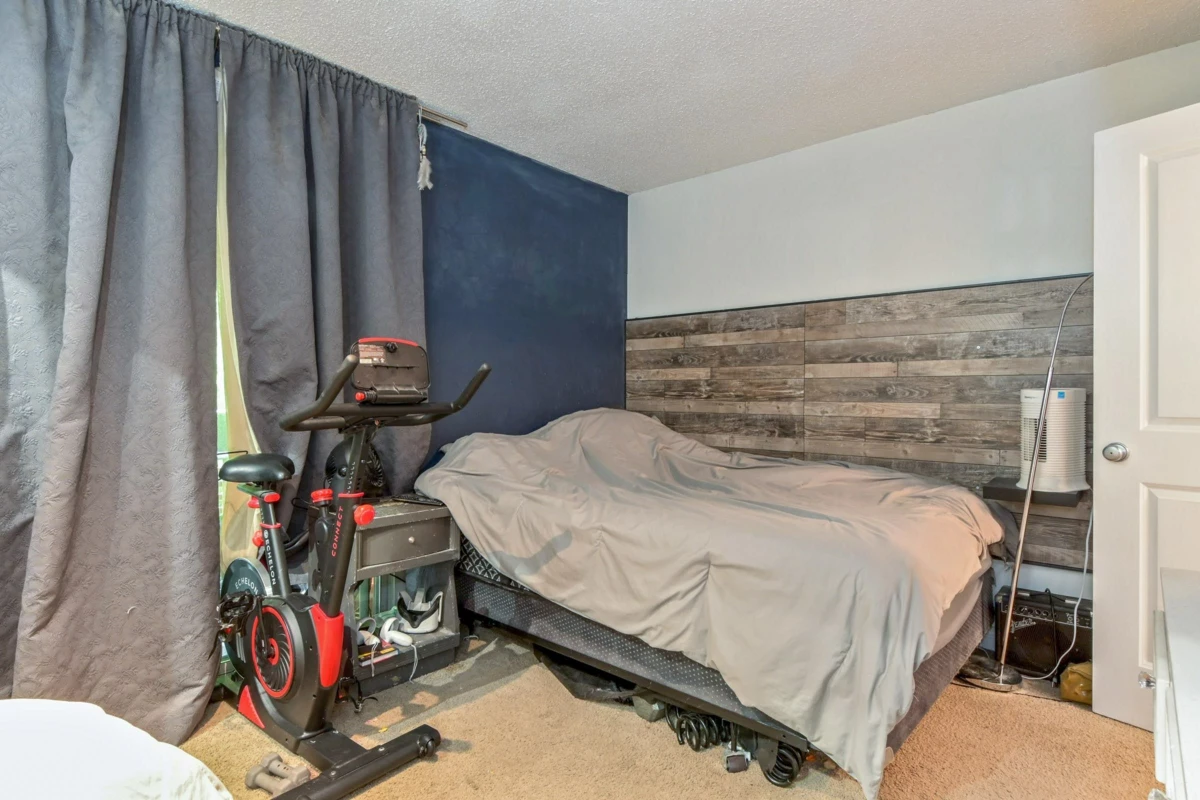 Pantry Photo of 424 34909 Old Yale Road, Abbotsford, BC