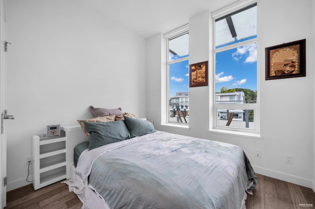 Entry Foyer Photo of 604 5077 Cambie Street, Vancouver, BC