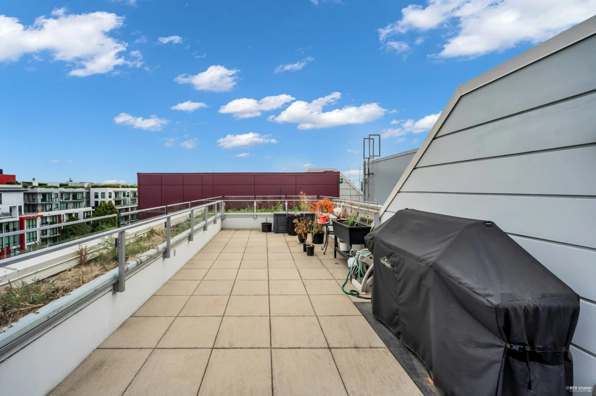Garden / Landscaping Photo of 604 5077 Cambie Street, Vancouver, BC