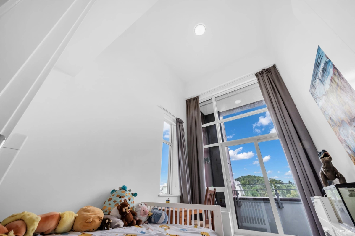 Mudroom Photo of 604 5077 Cambie Street, Vancouver, BC