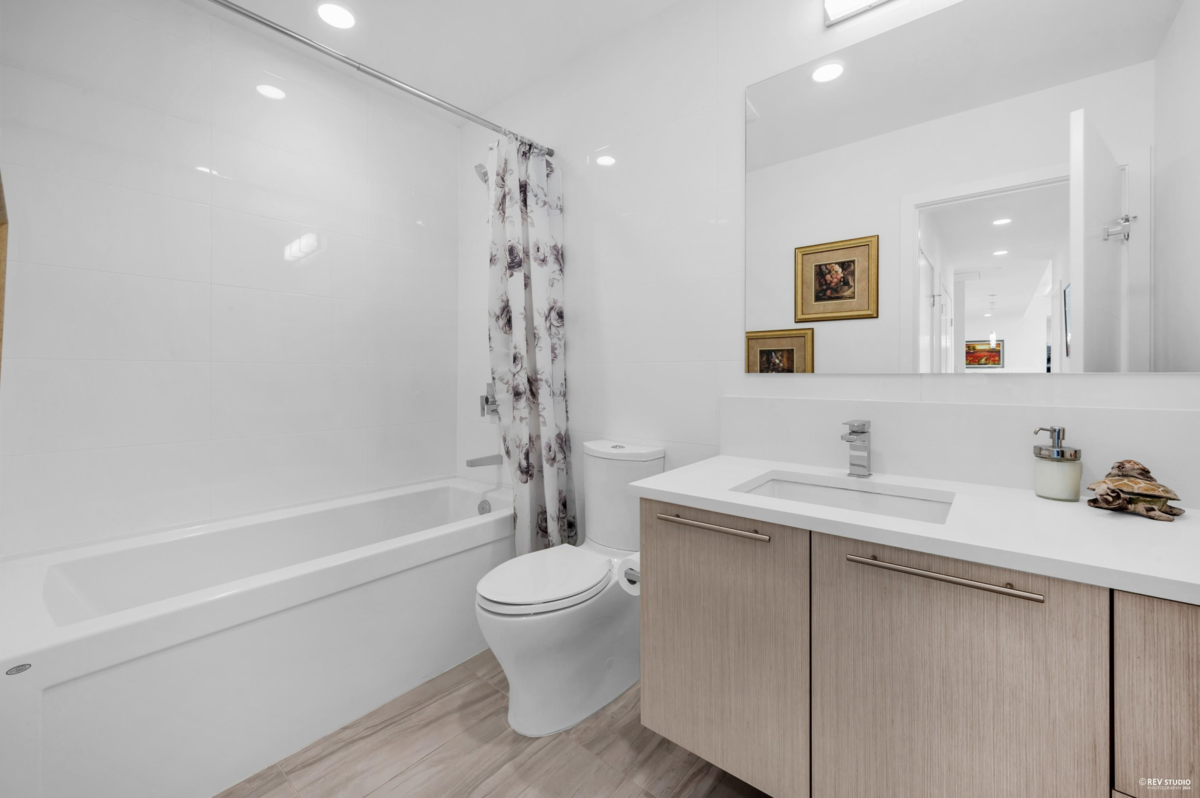 Outdoor Deck Photo of 604 5077 Cambie Street, Vancouver, BC