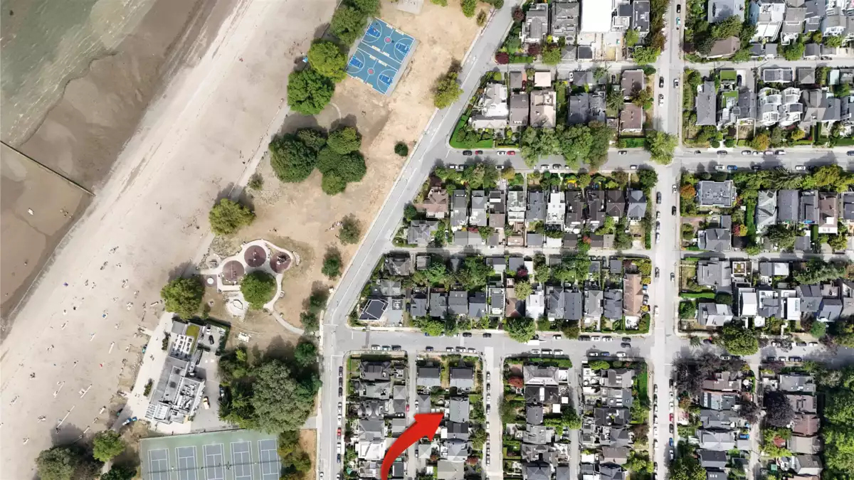 Outdoor Patio Photo of 1325/27 Laburnum Street, Vancouver, BC