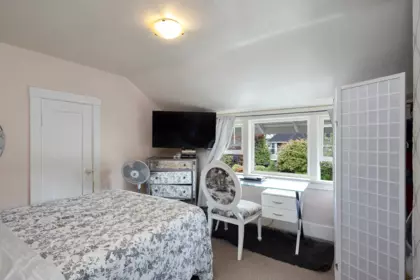 Kitchen Photo of 1325/27 Laburnum Street, Vancouver, BC