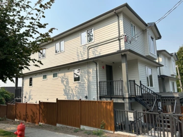 1 3096 Vanness Avenue, Vancouver, BC, Vancouver — Half Duplex for sale