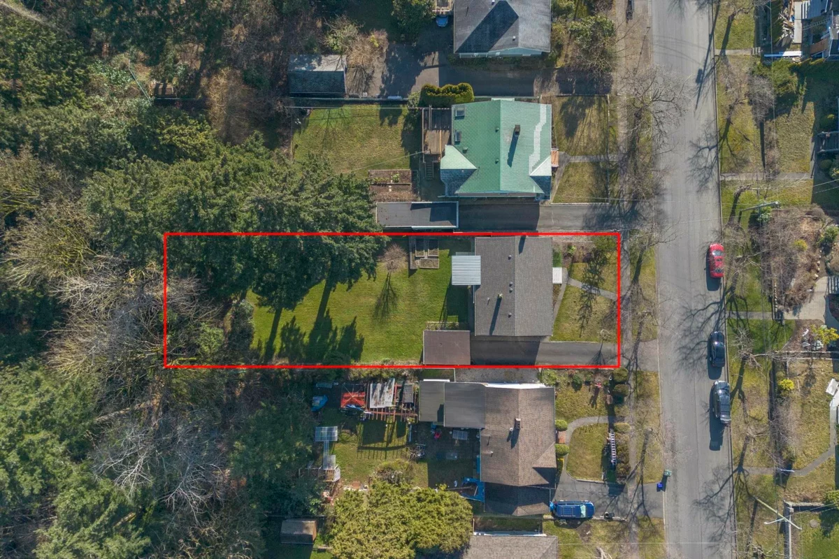 Outdoor Deck Photo of 8222 Joffre Avenue, Burnaby, BC