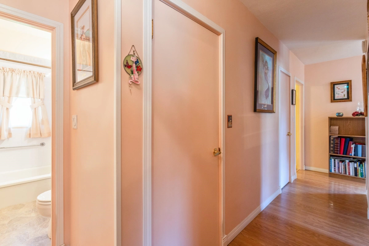 Powder Room Photo of 8222 Joffre Avenue, Burnaby, BC