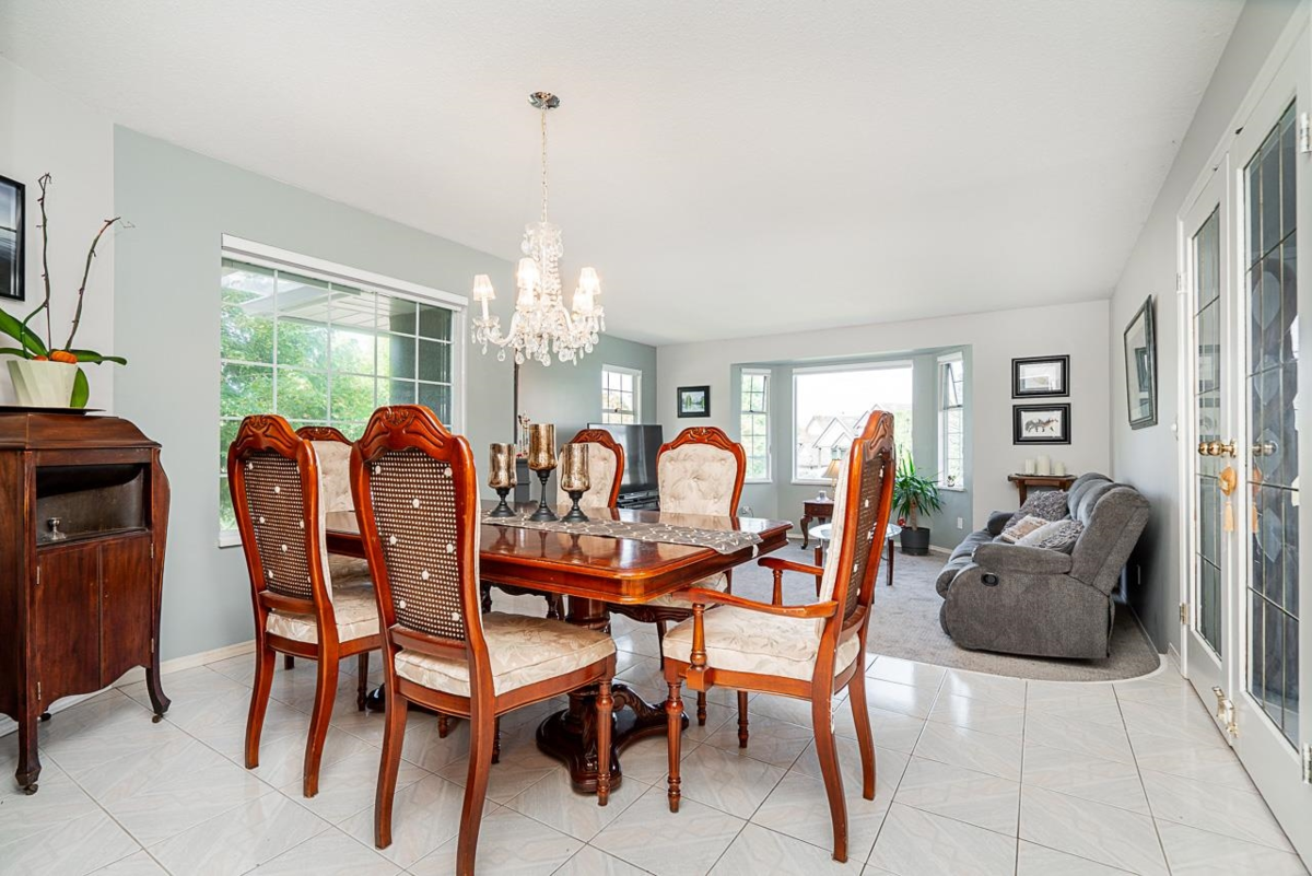 Breakfast Nook Photo of 6556 Claytonhill Place, Surrey, BC