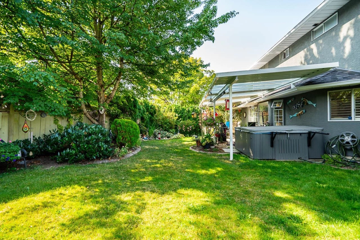 Community Amenities Photo (Clubhouse) of 6556 Claytonhill Place, Surrey, BC