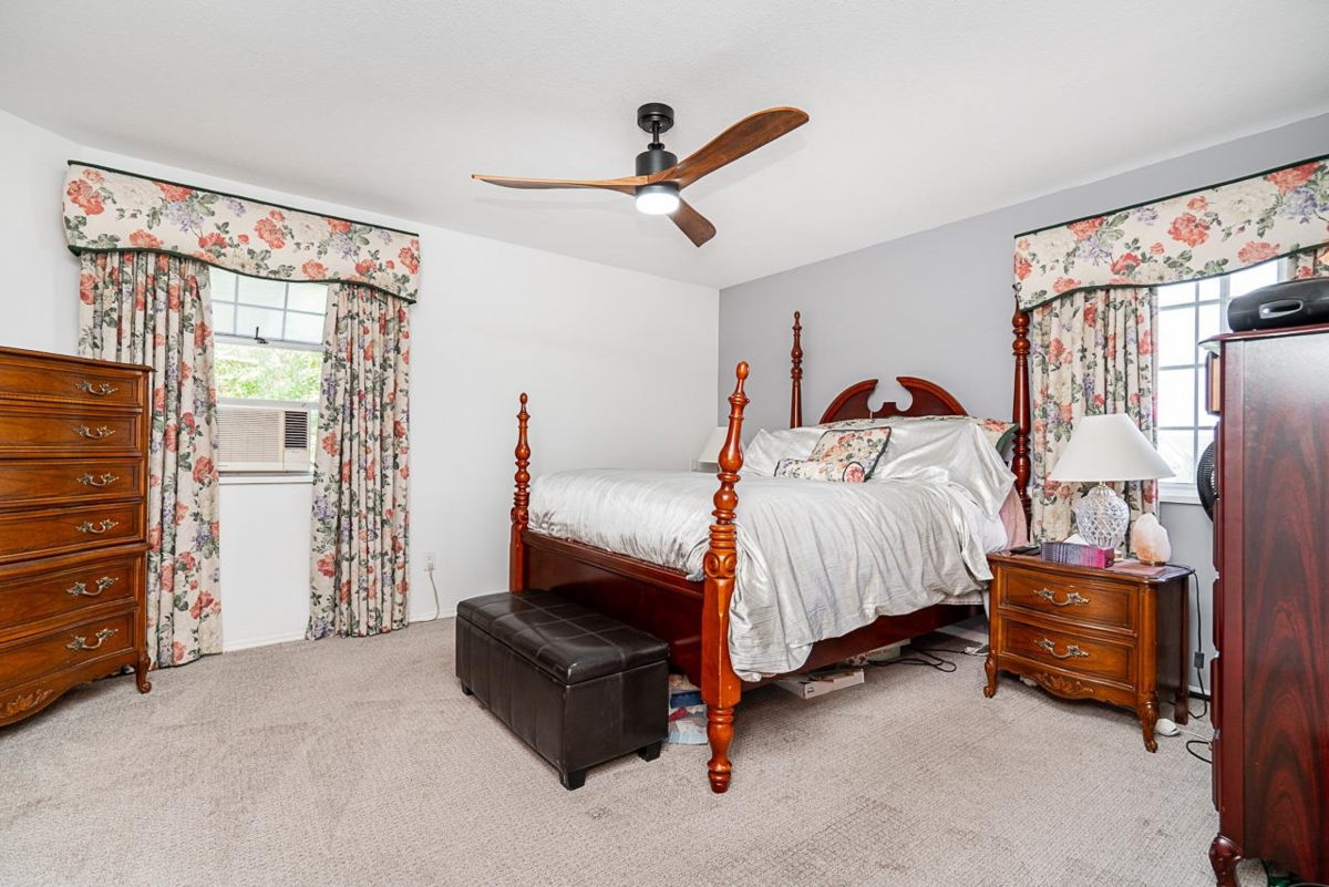 Entry Foyer Photo of 6556 Claytonhill Place, Surrey, BC