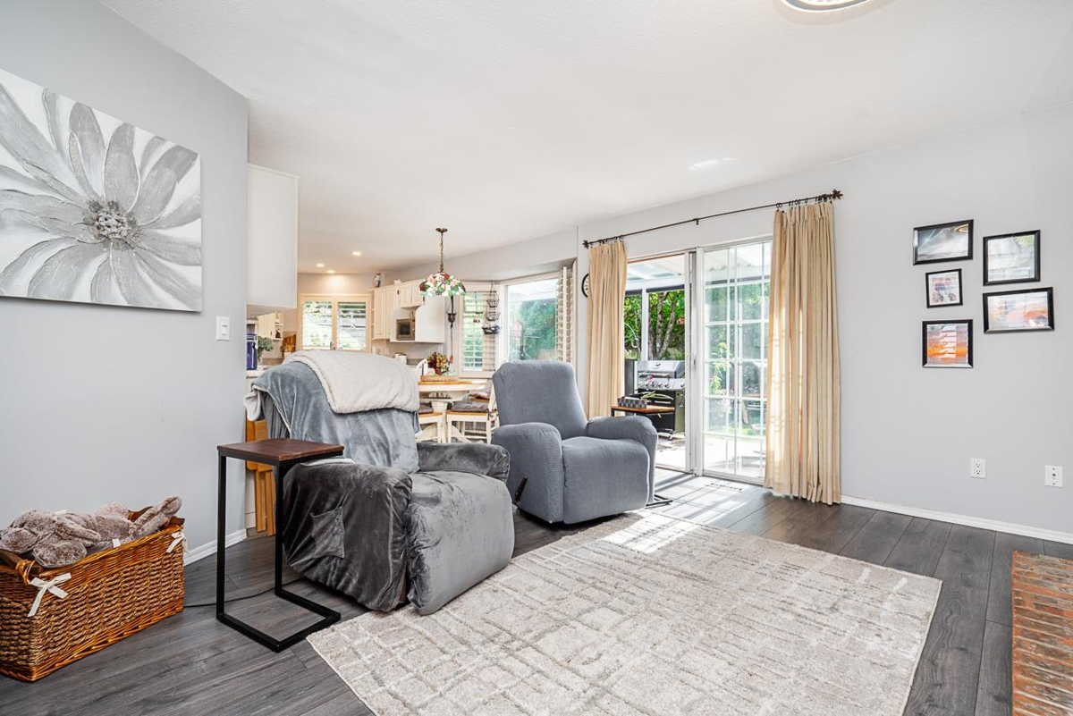 Guest Bathroom Photo of 6556 Claytonhill Place, Surrey, BC