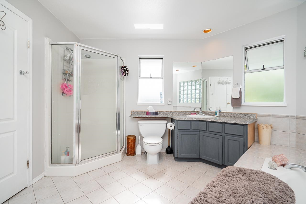 Outdoor Deck Photo of 6556 Claytonhill Place, Surrey, BC