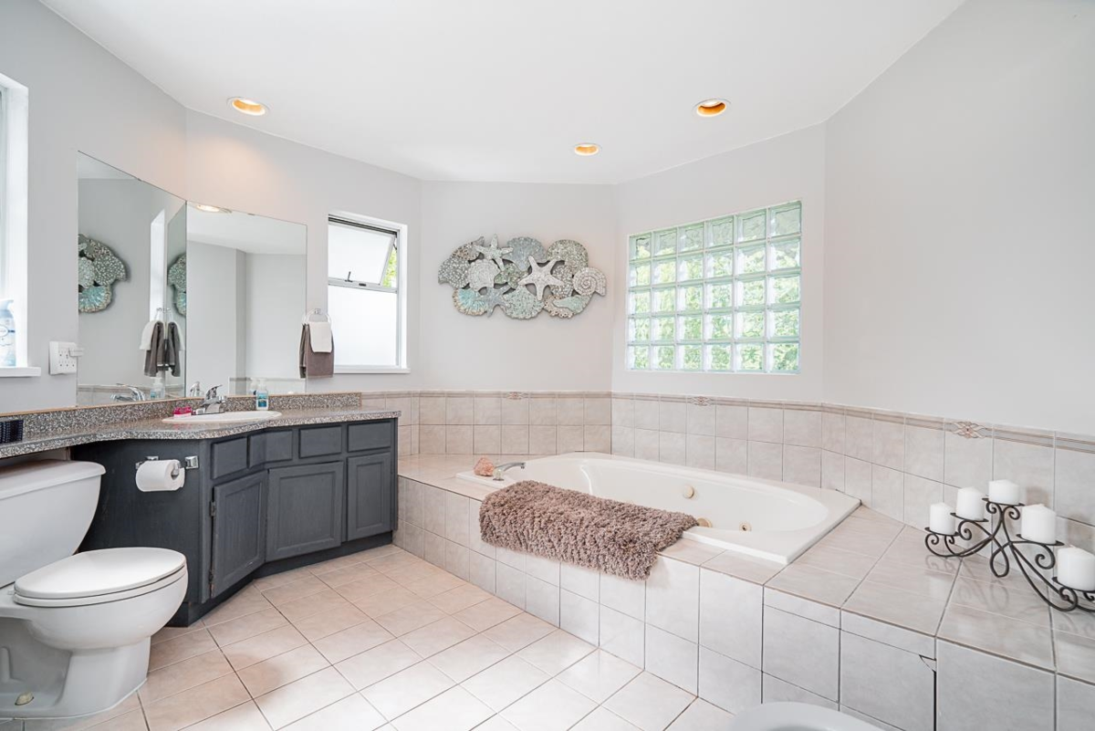 Outdoor Patio Photo of 6556 Claytonhill Place, Surrey, BC