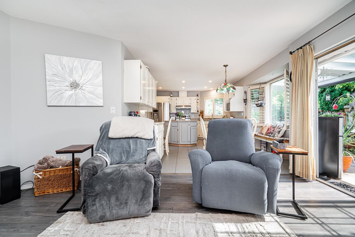 Powder Room Photo of 6556 Claytonhill Place, Surrey, BC