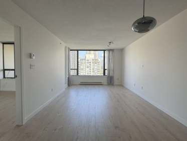 1605 4118 Dawson Street, Burnaby, BC, Burnaby — Apartment/Condo for sale
