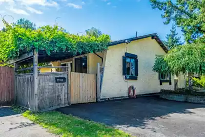 19966 52 Avenue, Langley, BC, Langley — Single Family Residence for sale